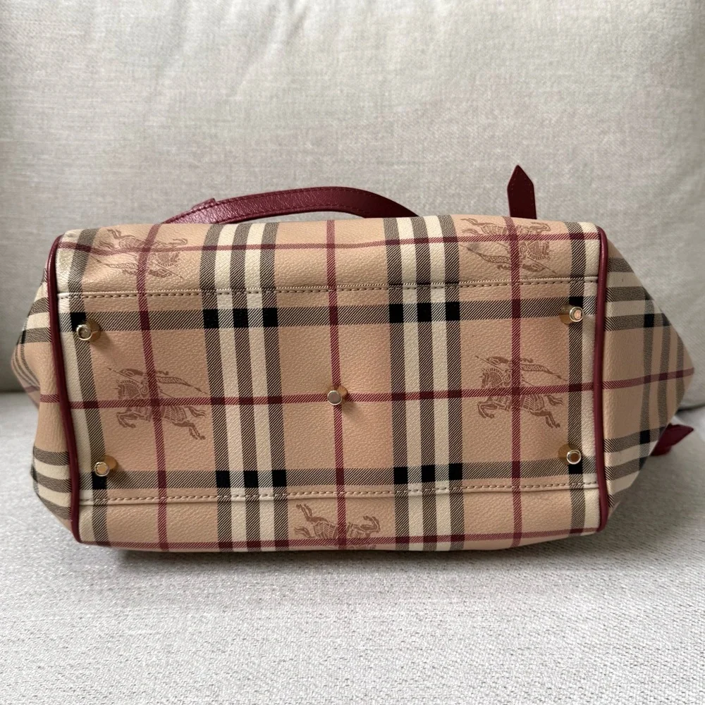 Burberry Haymarket Check Tote - Picture 7 of 12
